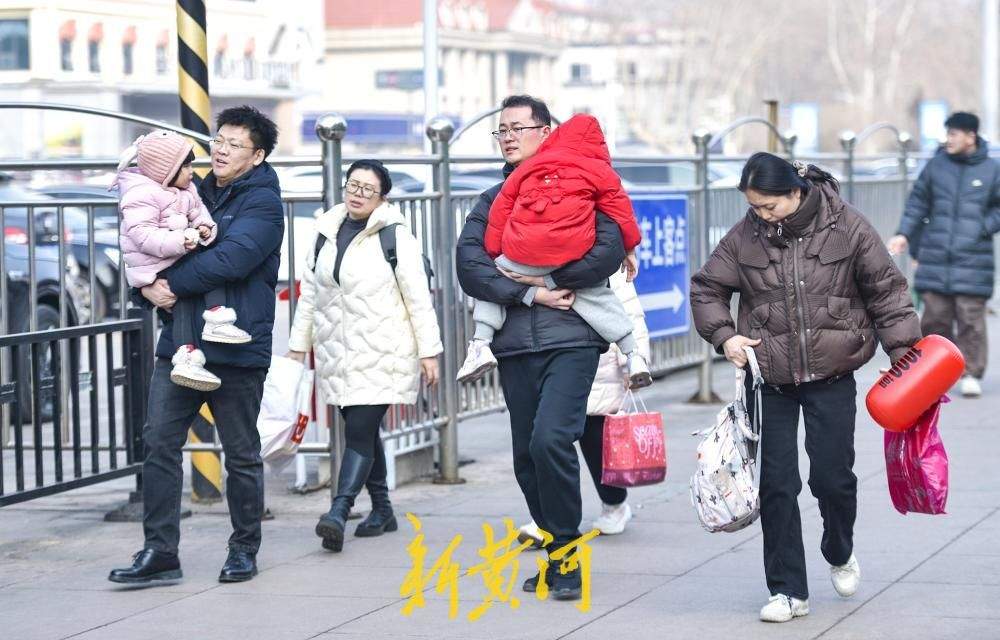 春运今日正式启幕 旅客返乡笑容满载