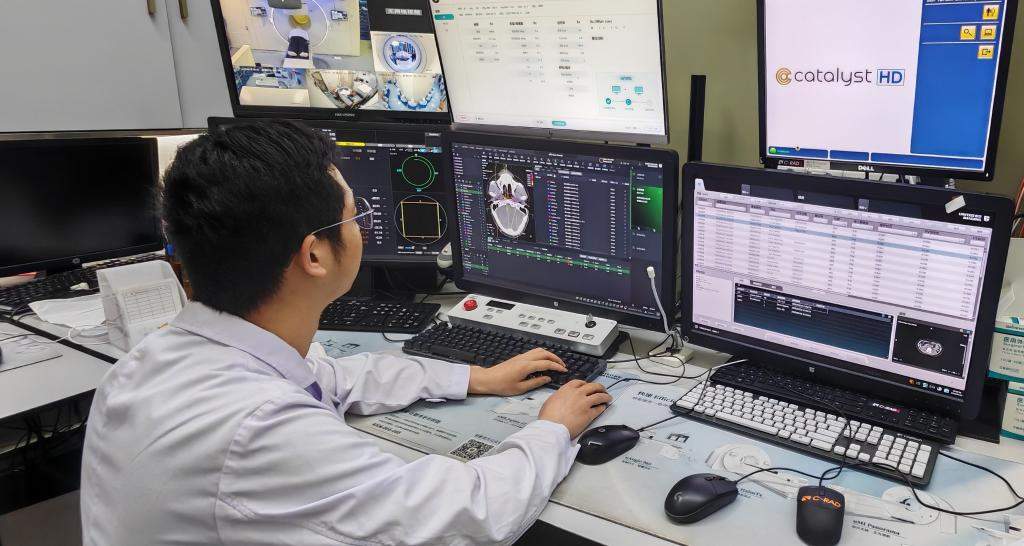 我国科学家利用AI技术实现“数字剥离”肿瘤