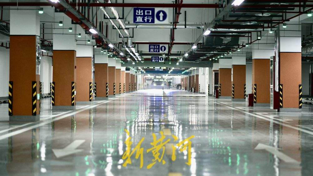 泉城广场地下智慧停车场建成 新增200余车位