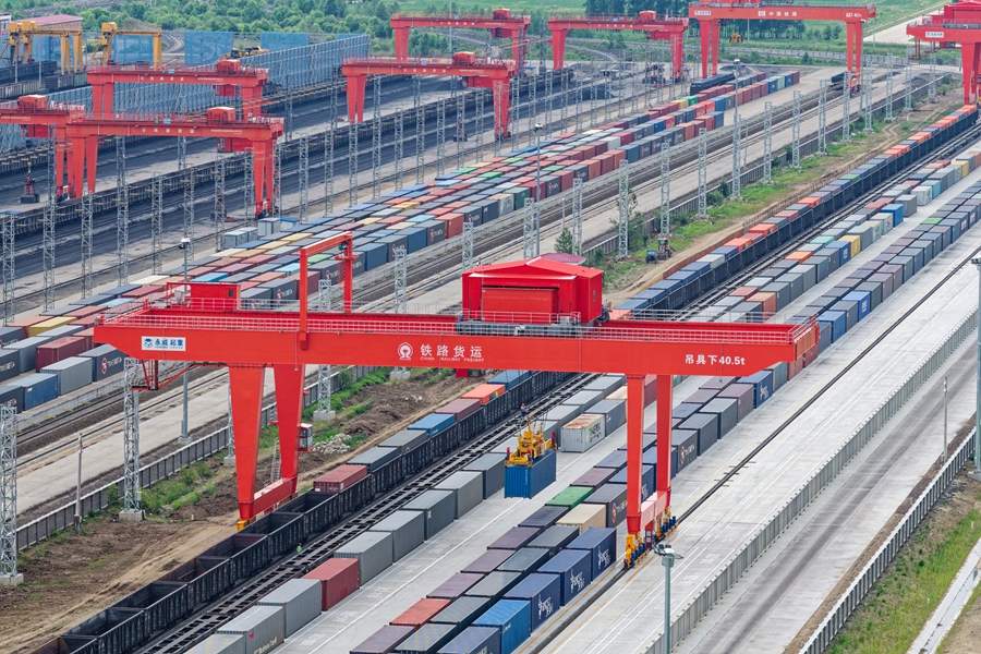 创造经得起实践、人民、历史检验的实绩——习近平总书记引领全党深入开展树立和践行正确政绩观学习教育