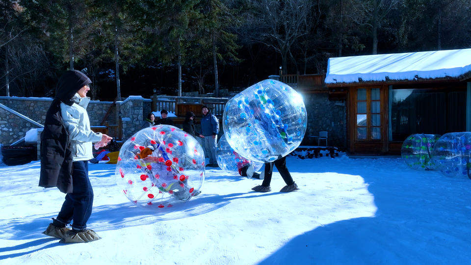 济南南山冰雪旅游季开启，九如山冰瀑节正式迎宾