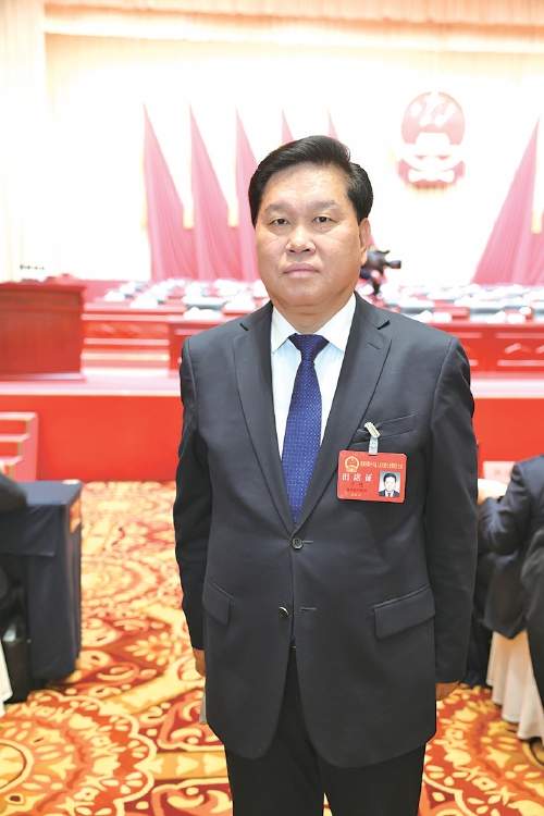 市人大代表、市住房城乡建设局党组书记、局长亓伟：系统推进“四好”建设　服务百姓安居梦想