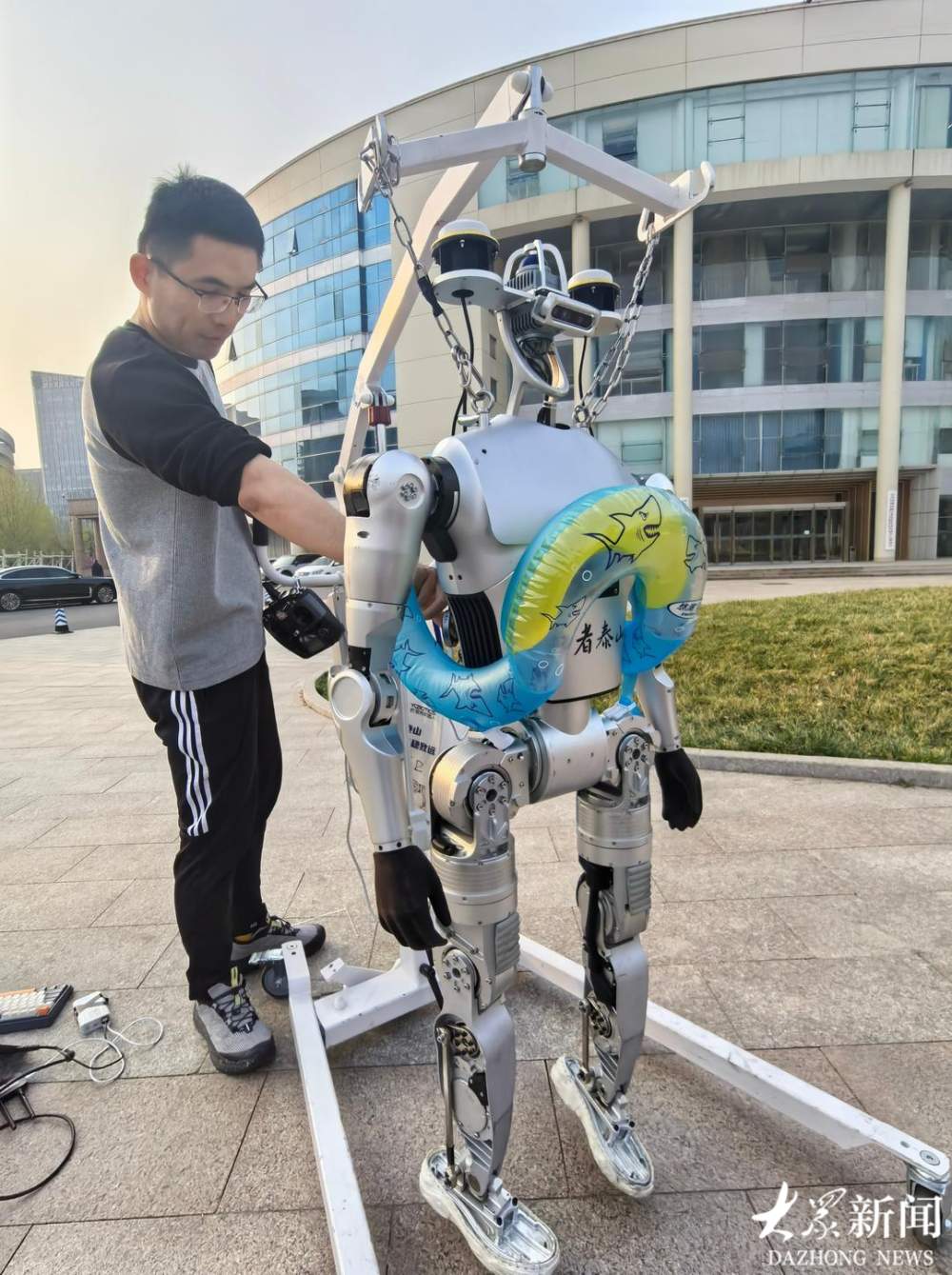 备战半马,山东机器人“行者泰山”长出“耳朵”