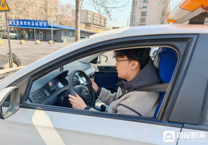 自动挡学车热度上升:拿本快 考试相对简单