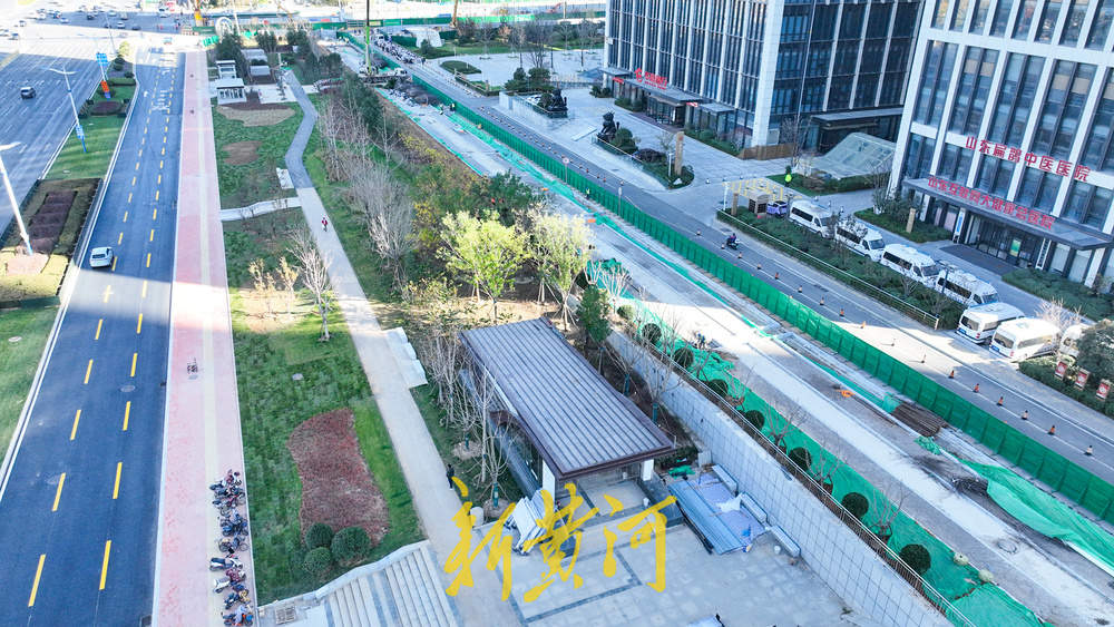 济南轨交4号线凤凰路站“露脸” 百米绿化带串联汉峪金谷城市画卷
