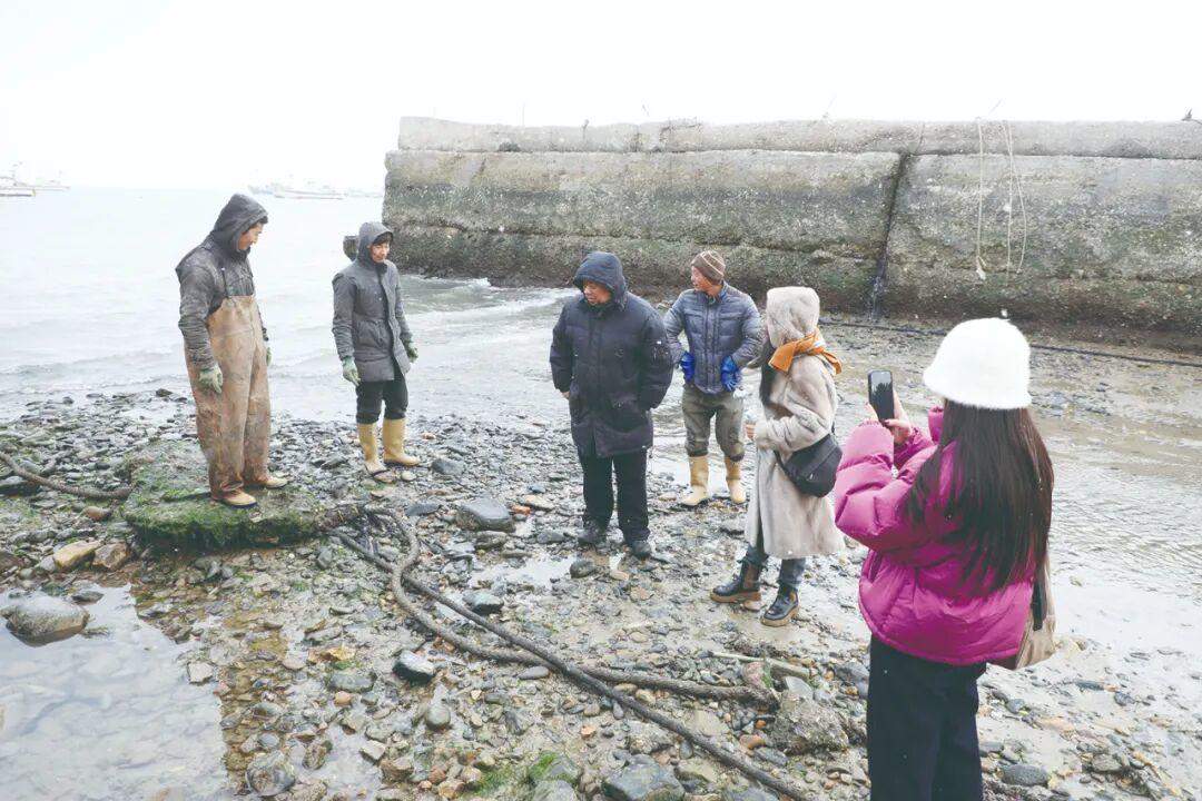 迟到四年的“感谢”！跳海救人英雄，我终于找到你了