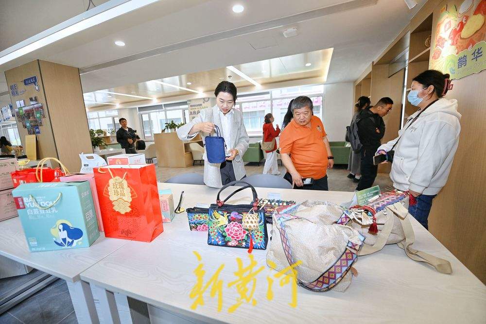 济南起步区这个回迁社区去年为居民分红120万元，咋做到的？