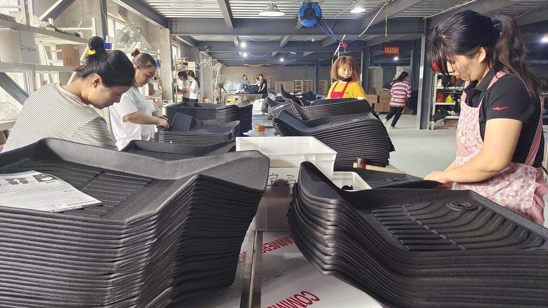 蹲点调查｜南义乌北临沂，“两扇窗”里观外贸