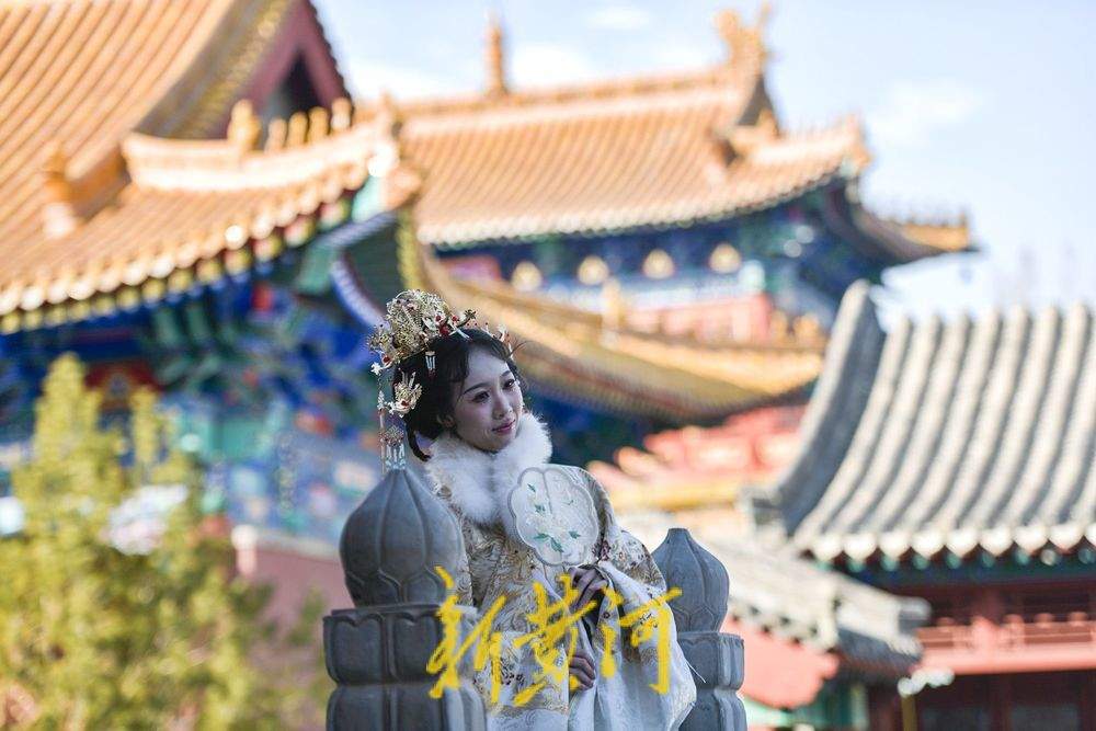 红窗金瓦映华裳,济南府学文庙成汉服旅拍文化新地标