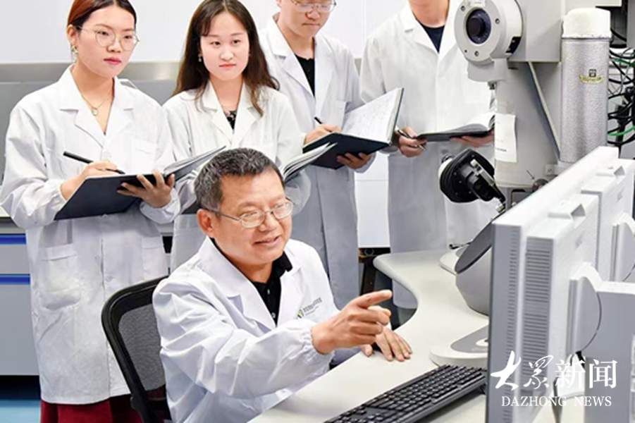 让青年人才在现代化强省建设中“挑大梁、当主角”