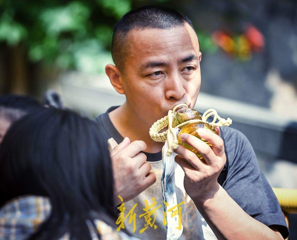 一年四季 泉在济南丨茶香氤氲处 岁月静好时，济南邀您赏泉品茗