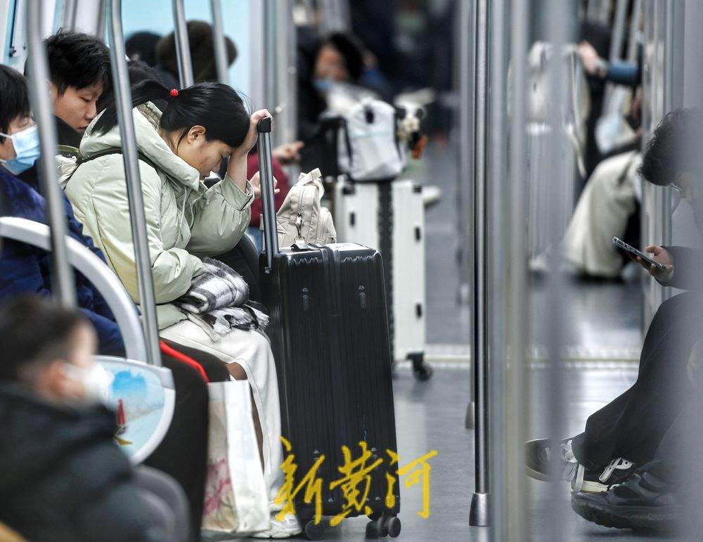 大学生返校高峰，济南地铁提高运力延长运营时间