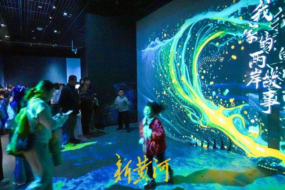 山东博物馆人气高涨，光影沉浸式展区成热点