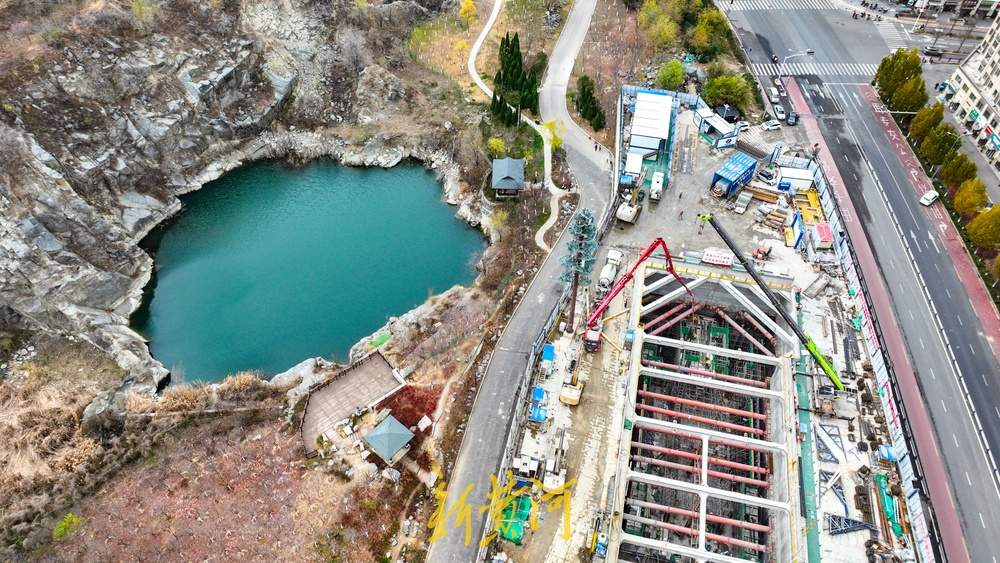 济南这处公园里建地铁站点，与景观仅有一路之隔