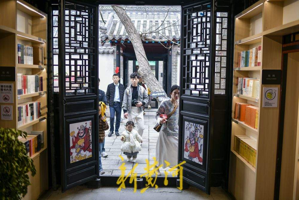 济南老街泉水人家提升改造 变身文创园向游客开放