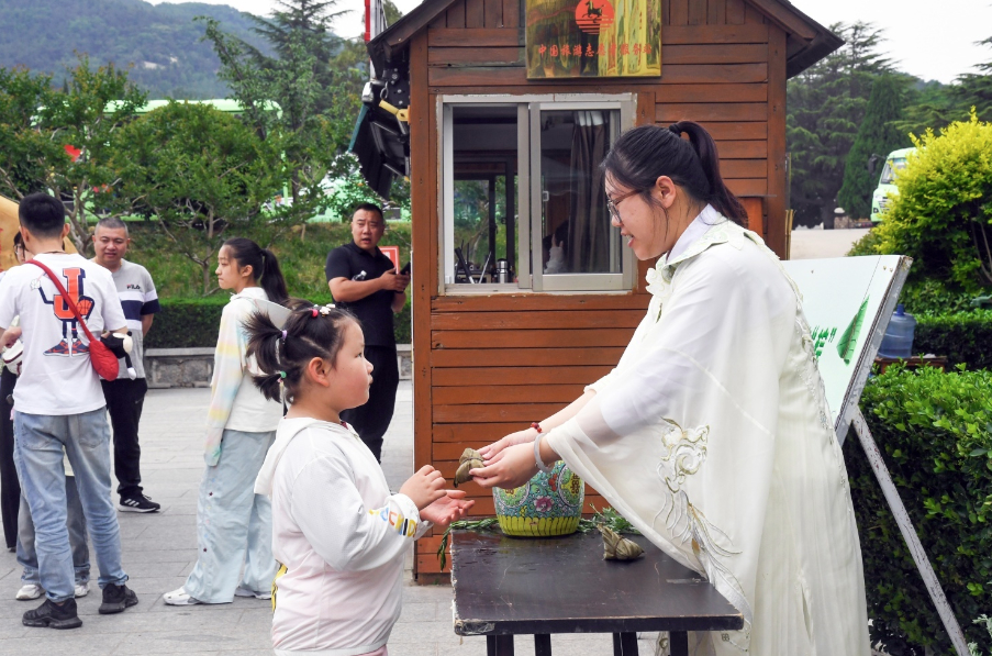 假期首日！来南山旅游景区，过地道端午节！