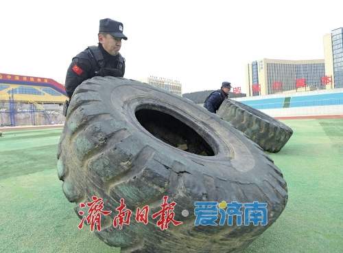 济南公安：数九寒冬至 秣马练兵时