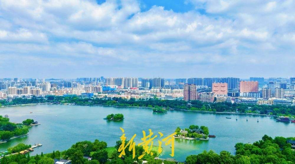 泉城雨后送走持续高温天  带来湛蓝天空白云飘