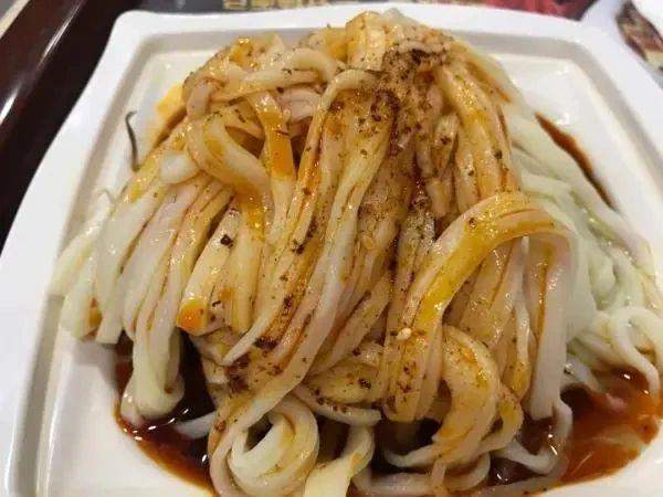 “嗦粉”也有危险?高温多雨天气,谨防食物中毒