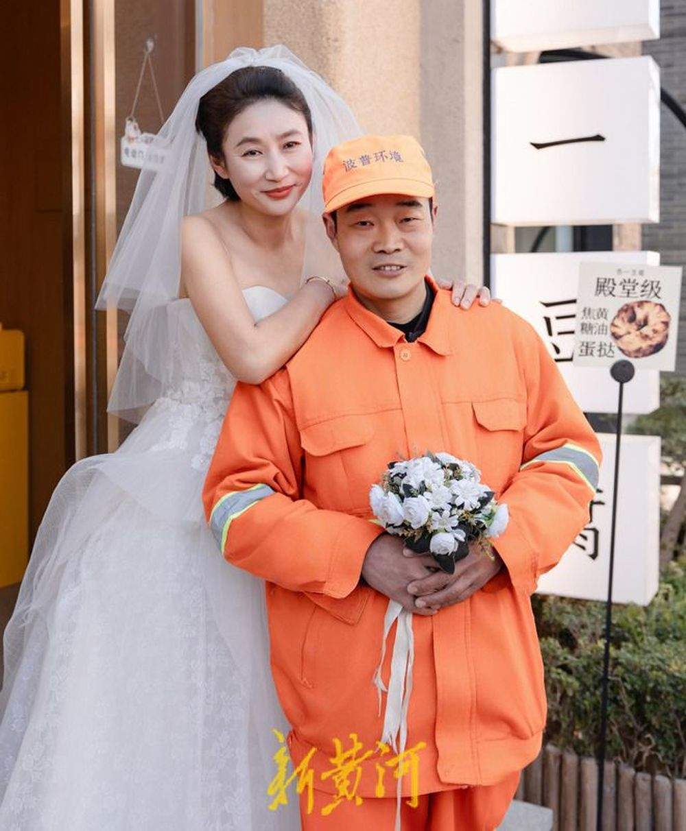 从青丝到白头，39年后他们收获了“迟到的浪漫”