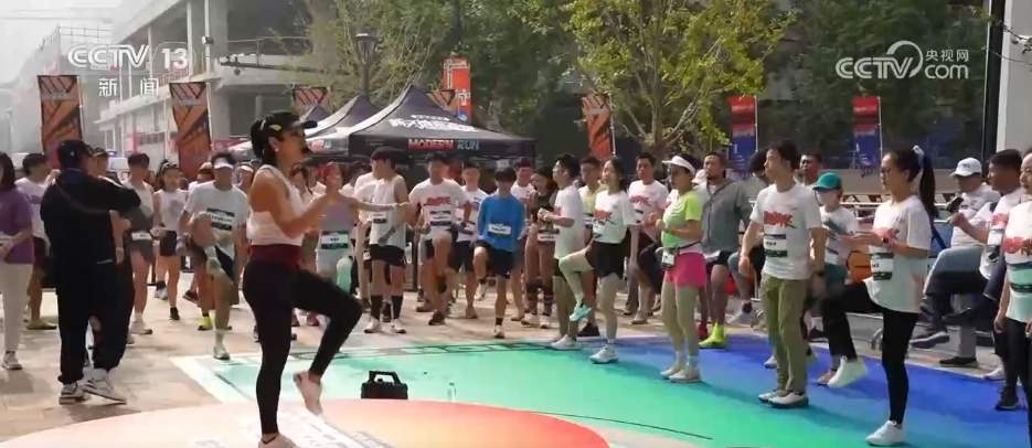 繁华商圈变身运动街区 “体育+”加速“破圈”激活消费新潜力