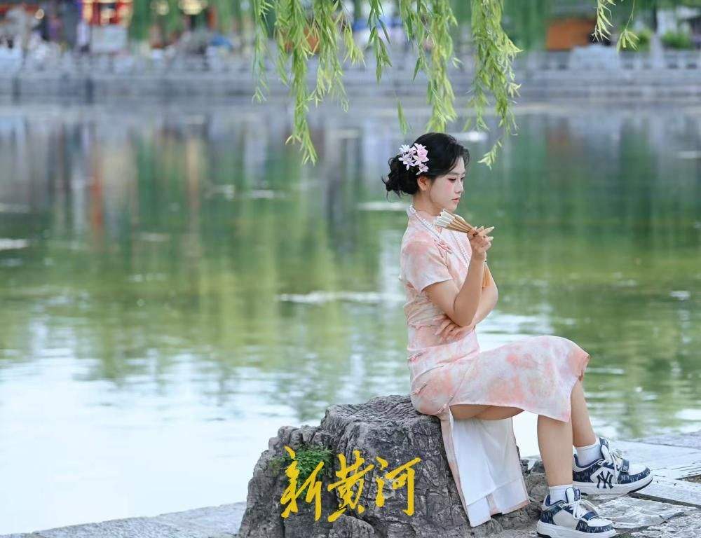 一年四季 泉在济南｜高温邂逅古韵 百花洲簪花姑娘绽放夏日泉城风情