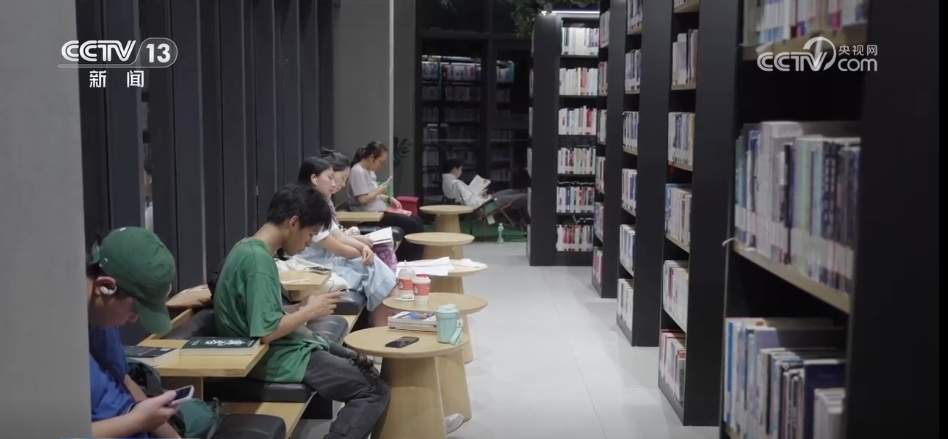 花样新“夜”态活跃“夏日经济” 特色文旅点燃消费市场新活力