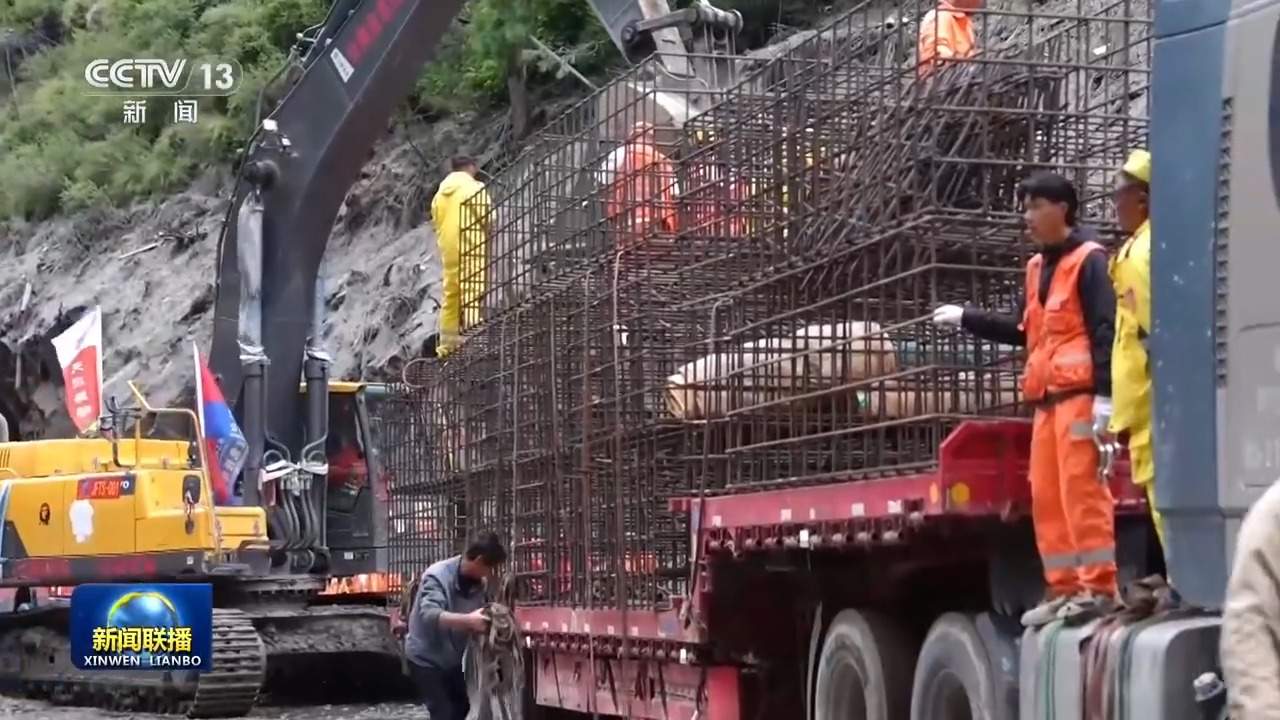 手绘地图看G216抢通难度 各方力量持续挺进西藏吉隆受灾核心区