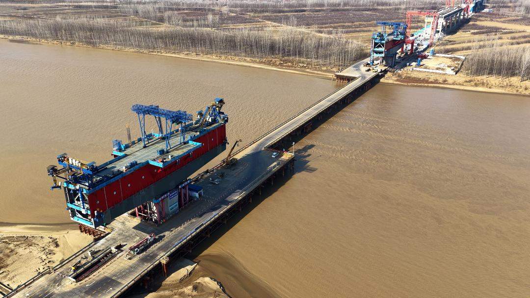 庆章高速黄河特大桥创下三个“世界之最”