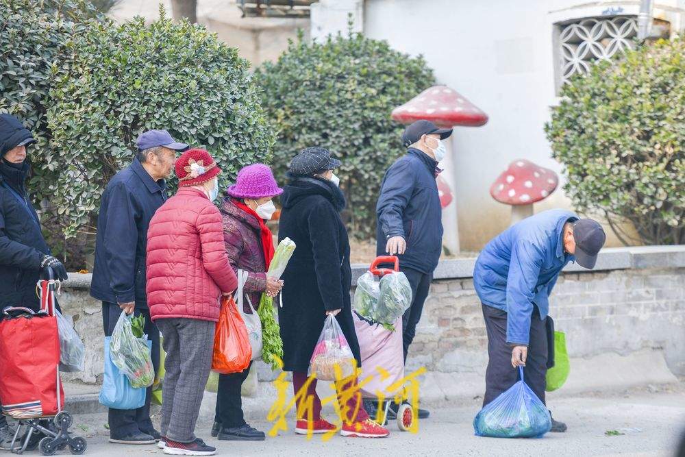 “泉”在济南过大年｜乘公交赶大集！济南近郊公交车变身“赶集专线”