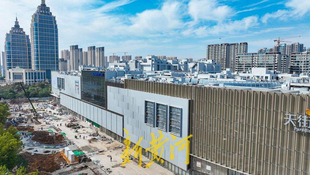 济南西城新商业综合体揭面纱，本月底将开门迎客