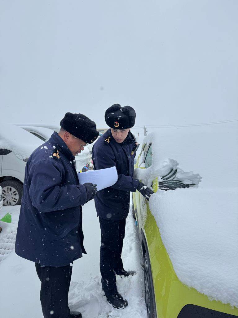 西藏里孜口岸通关两周年累计监管货物超5300吨