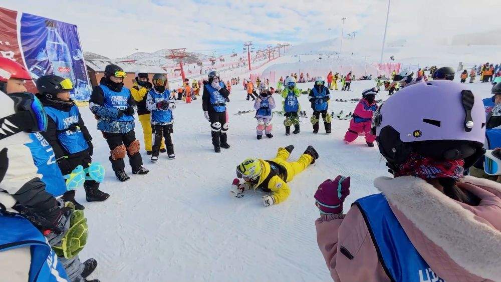 新华视点|乘冬而起 向雪而行——冰雪经济高质量发展新观察