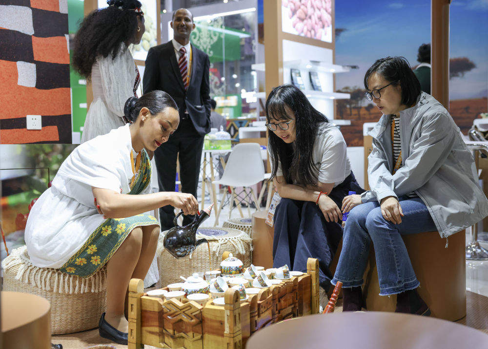 国际人士瞩目中央经济工作会议为世界注入确定性