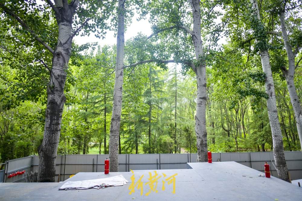 济南森林公园东侧新建出入口，连通农贸市场