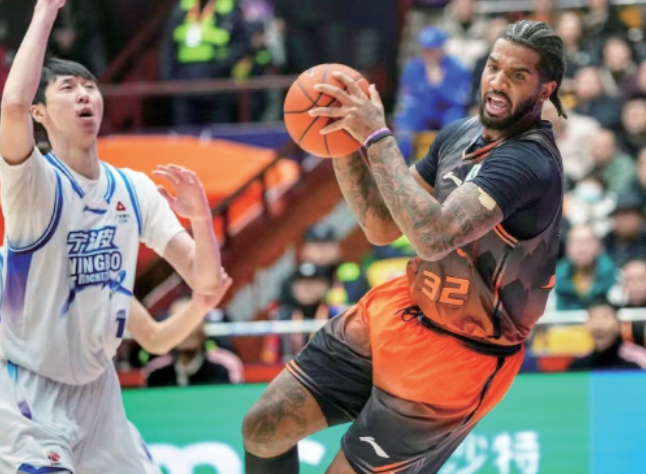 逆转！山东男篮延续对宁波队全胜纪录