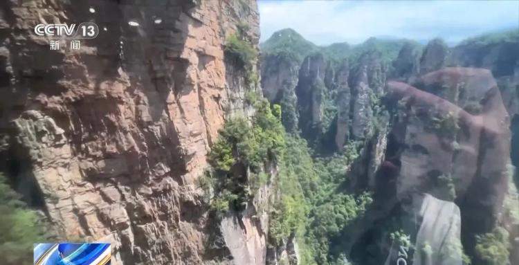 中国景区“长”满外国人！中国“City Walk”走起