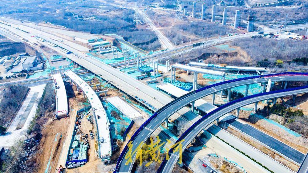 济南绕城高速港沟枢纽改扩建  旧匝道拆除重建对接八车道