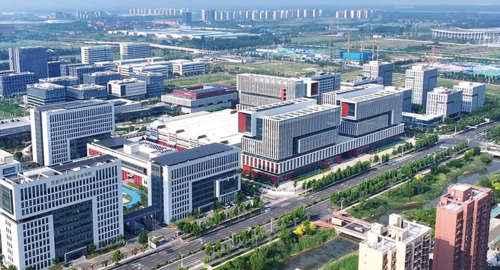 与城市同频，奔跑在起步区，看见济南的未来速度！