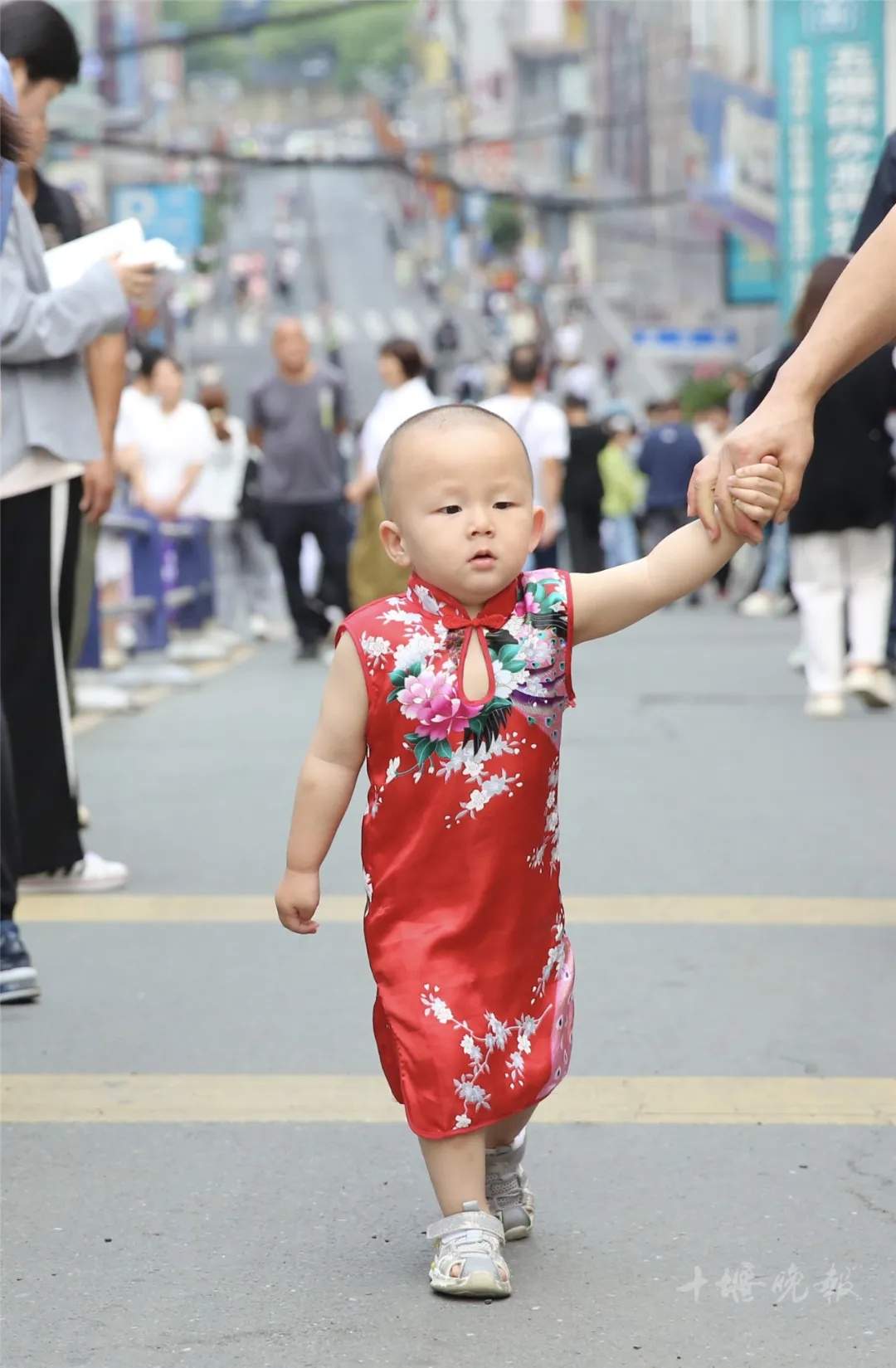 嚯！今天送考名场面，来了