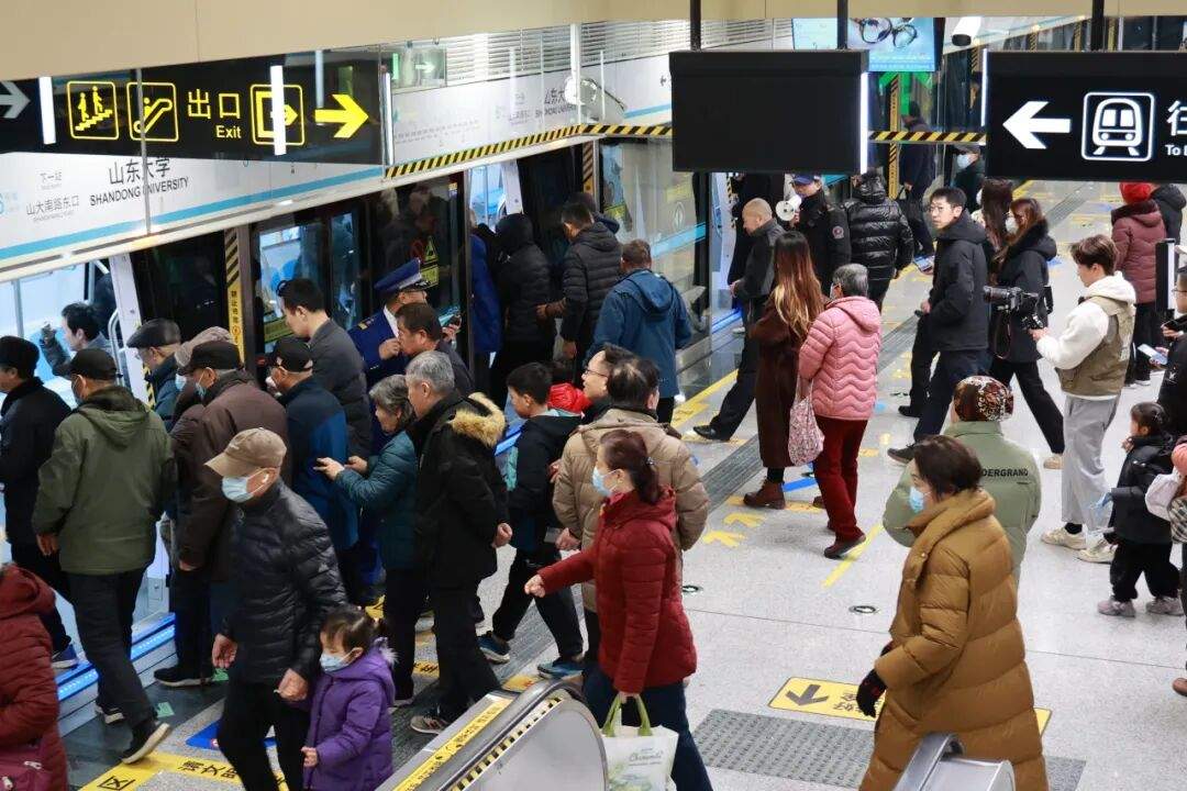 济南地铁上线“最强大脑”！248公里线网 一个中心智慧调度