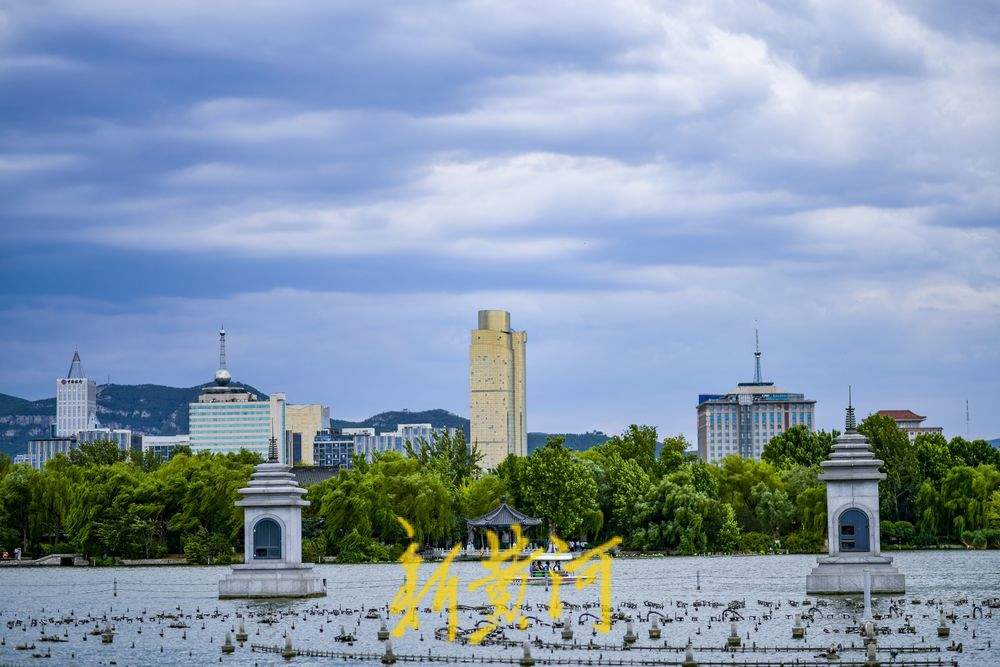 一年四季 泉在济南｜云层瞬息万变 济南夏日凉爽伴云来