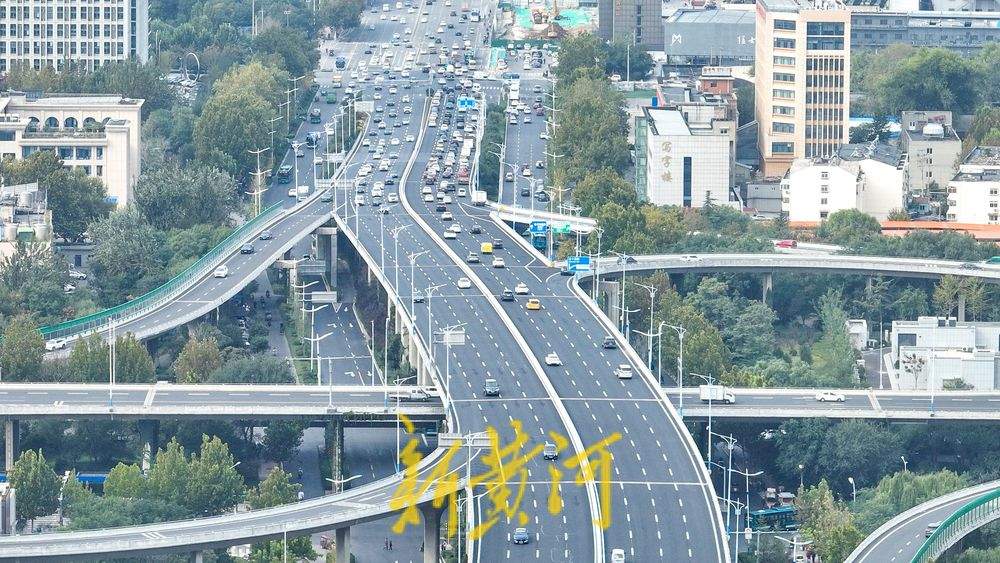 济南经十路养护提升，城市“动脉”焕新升级