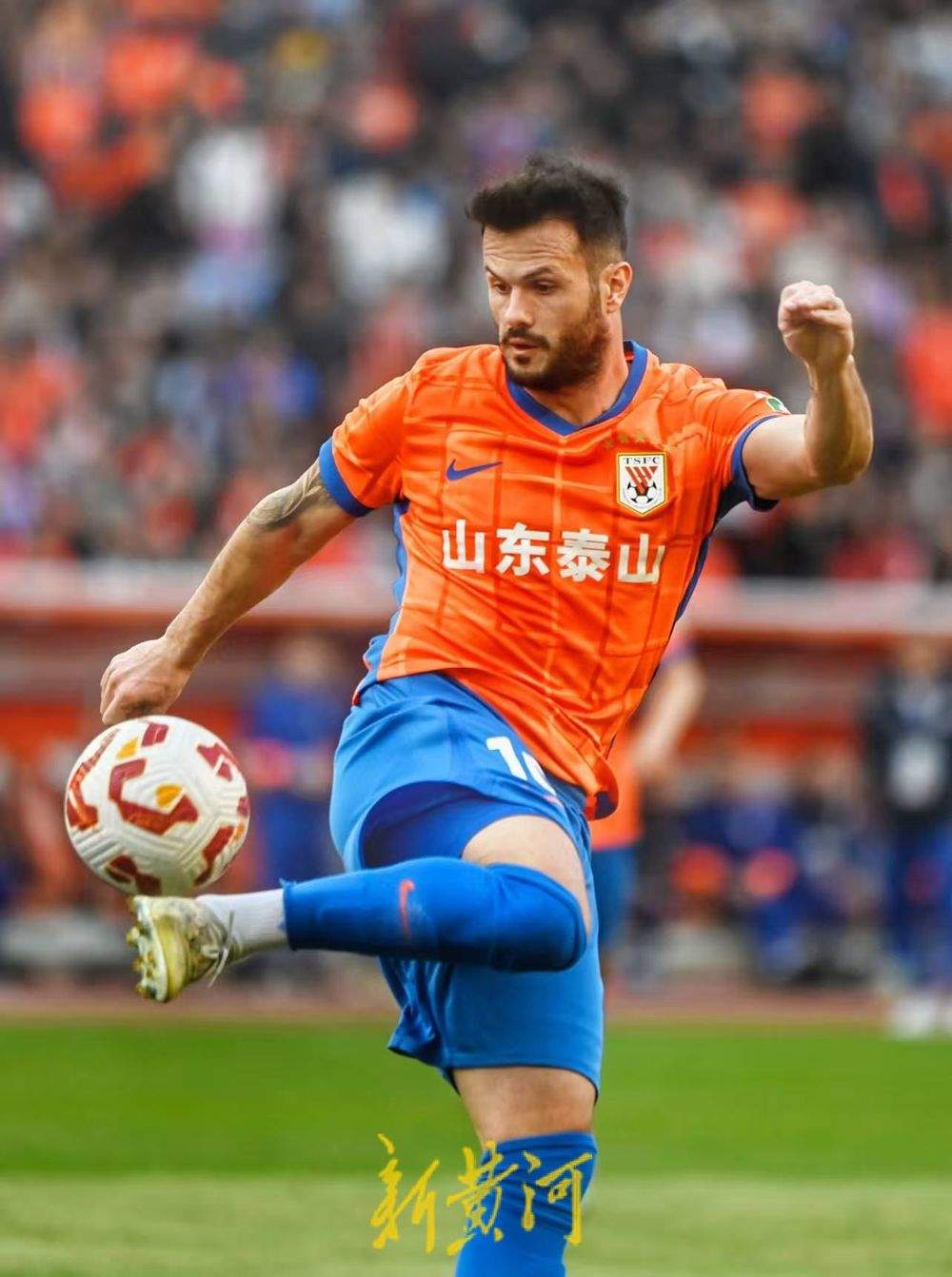 胜利收官！泰山队主场2比1小胜津门虎，瓦科打进一球罚丢一球