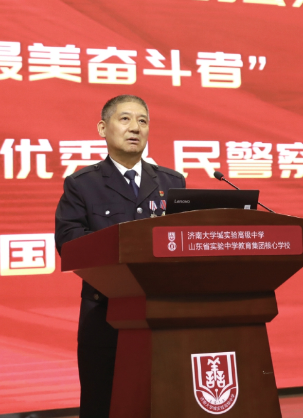 英雄城市 初心如炬丨张保国：“我是党员，我先上！”