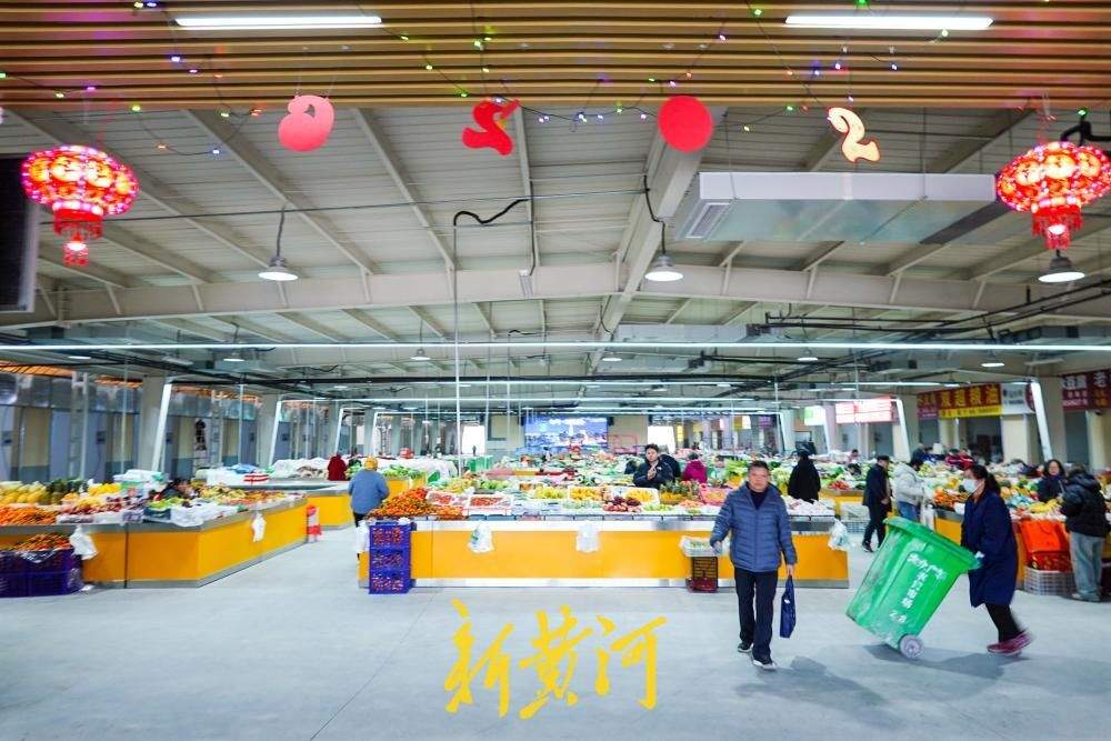 济南：5年前关停老市场 重新修缮再开门营业