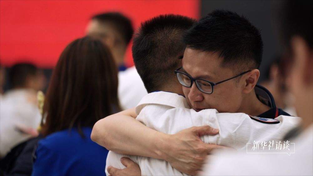 新华社访谈｜追星“铸箭”的人