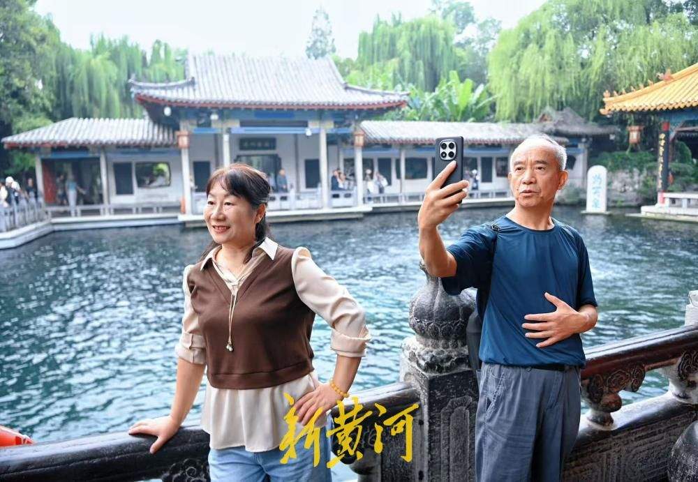 中秋国庆双节将至，济南泉水游热度持续走高