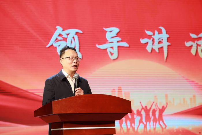 舜网首页>新闻中心>记者直击>正文> 省委省直机关工委团工委书记孙巍