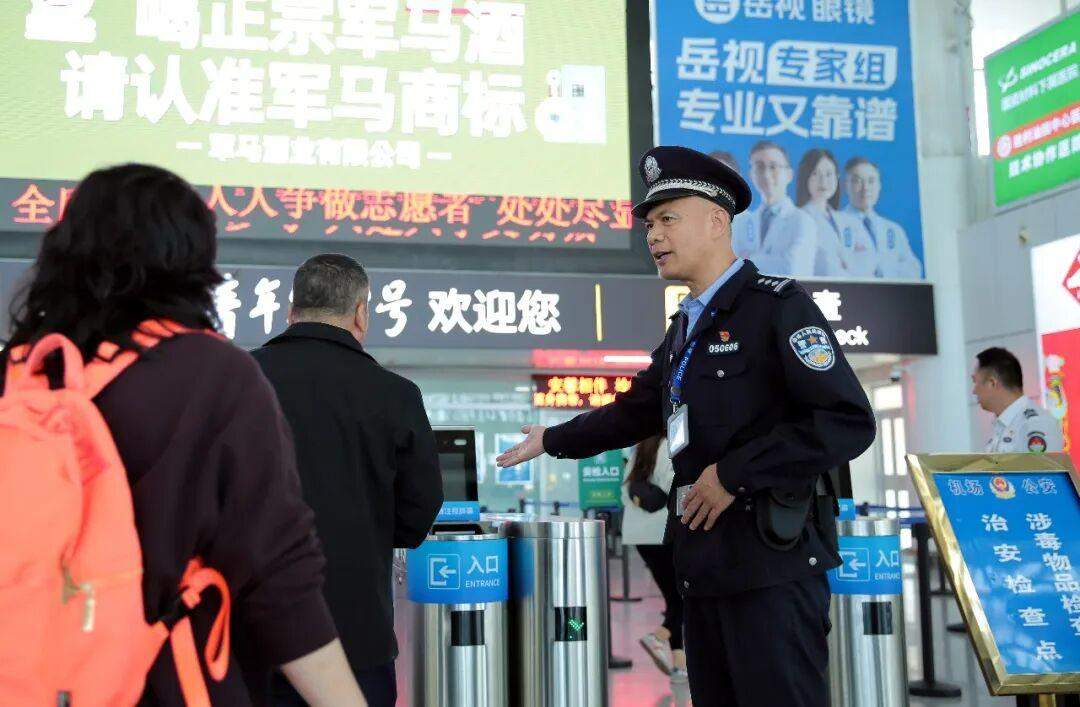日均出动警力8.9万人次！“五一”假期山东全省社会大局稳定，治安秩序良好